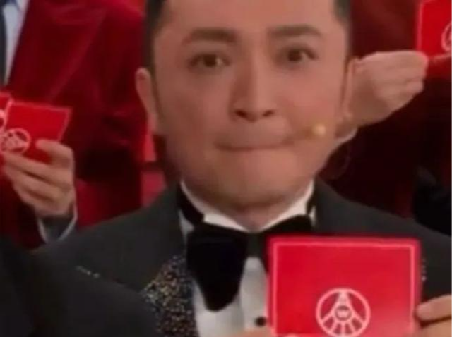 春晚小尼穿帮，被警方当成典型案例