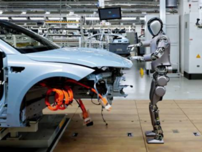 机器人进厂打工，人形机器人产业化“元年”来了？