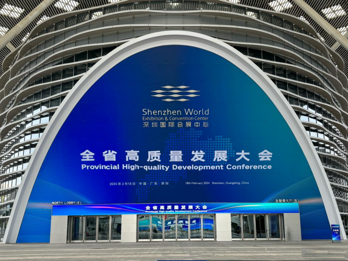 上得了手术台下得了稻田，广东“智”造机器人有多牛？读特记者带你抢先看→