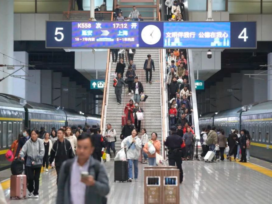 除夕大年初一旅客出行量如何？哪些城市是热门？春运情况一览 