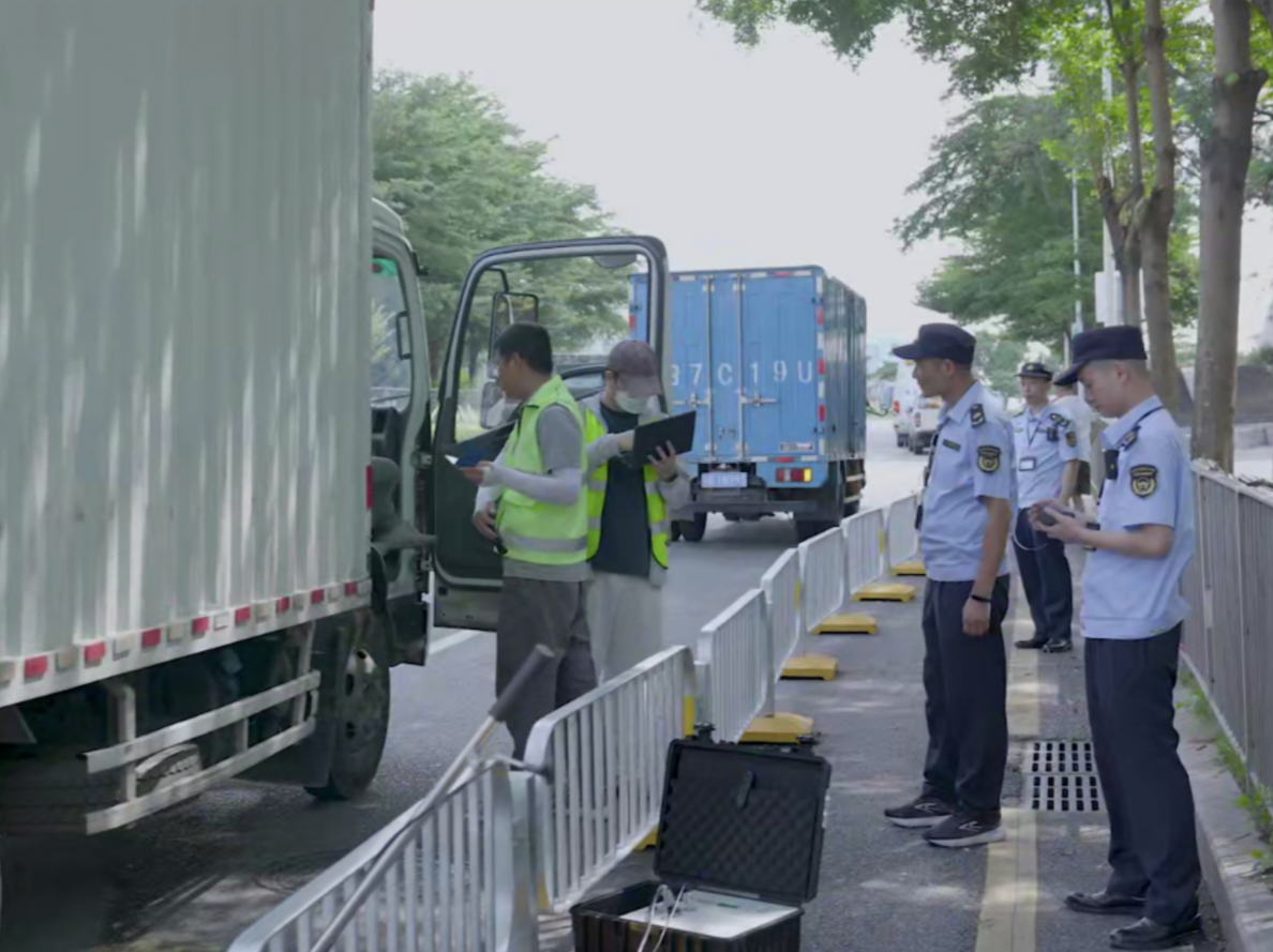 空气质量稳居全国超大城市第一！深圳积极构建“天地车人”一张网监管体系