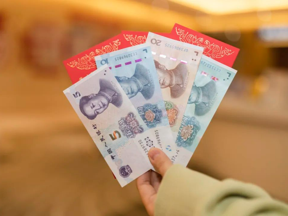来广东过年意味着什么？红包“讲心唔讲金”“最多10蚊鸡”