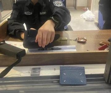 园岭街道环卫工人拾金不昧