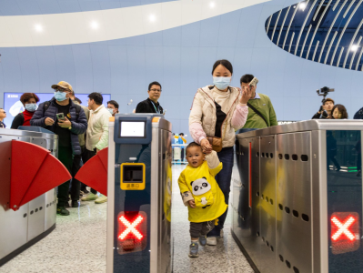 贴心服务！深圳地铁上线虚拟儿童票、日期票