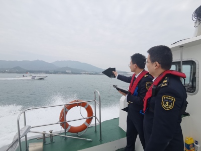 深圳通信中心联合海事、海警、海洋三部门开展休闲船舶水域安全保障工作