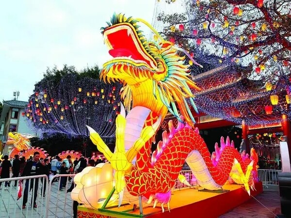 惠州西湖18天灯会时段共接待游客62.06万人！