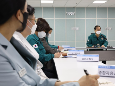 医生“辞职潮”持续蔓延，韩国政府拒绝让步