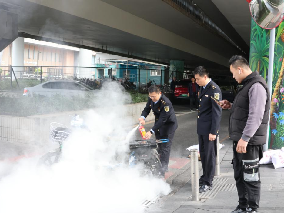 罗湖市监局：发生在执法路上的“安全警示课”