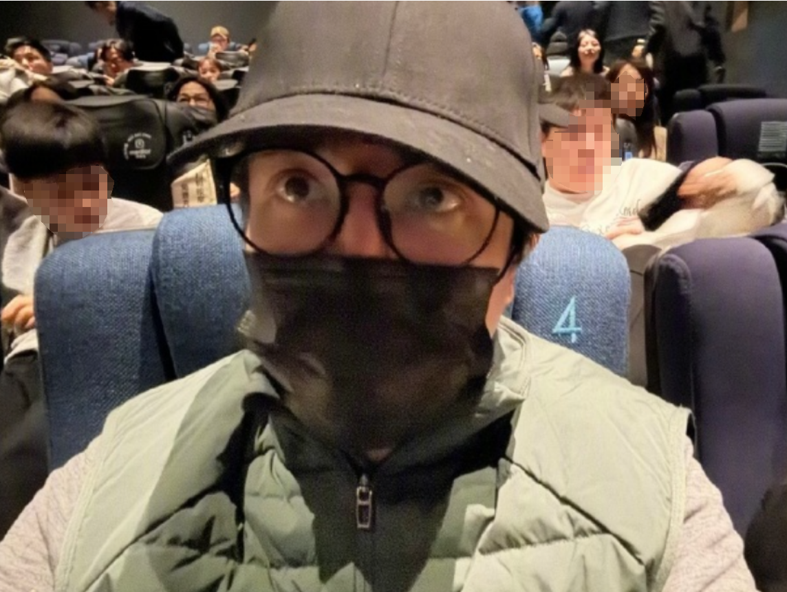 分享《飞驰人生2》影评引盗摄质疑？薛之谦发打油诗回应→