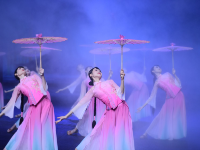 《广东千古情》春节期间上演65场 受观众喜爱多次加场