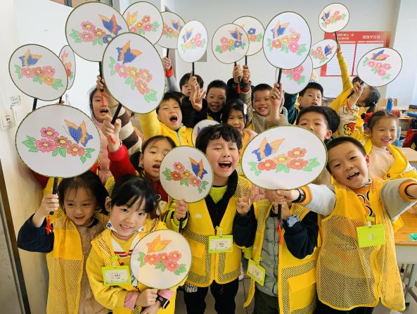 “小小科学家”爱心寒托班圆满结营
