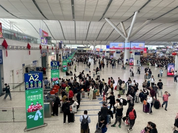 历史新高！深圳铁路春运25天到发旅客超1300万人次