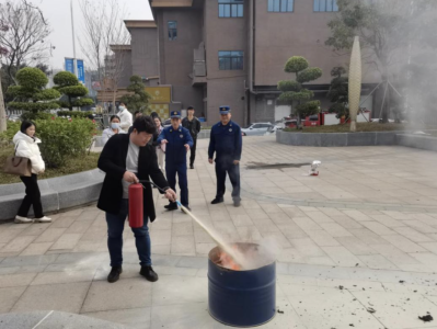 松涛社区开展校外培训机构消防安全排查整治工作