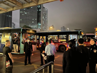 一场为了团圆的深夜接力！深圳260名滞留旅客踏上回家路