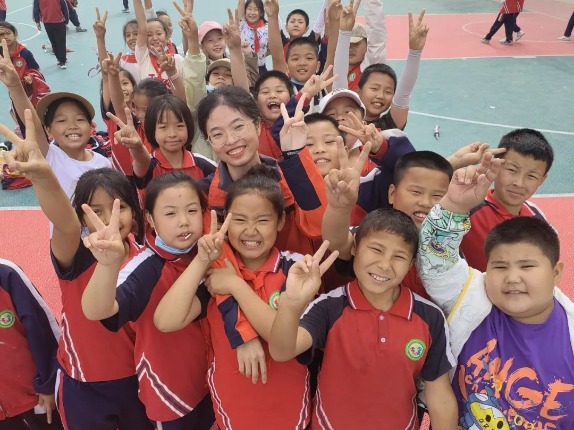 累计教学时长1200个小时！这位获国奖的东莞大学生用奋斗书写援疆支教故事