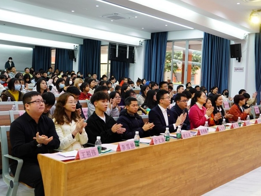 英德团委“三乡行动”助力“百千万工程”，吸引200多返乡大学生参加
