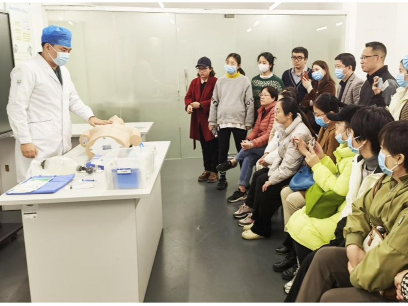 南山区医疗集团总部邀请区域学科联盟专家开展急救能力培训 提高基层急救能力 