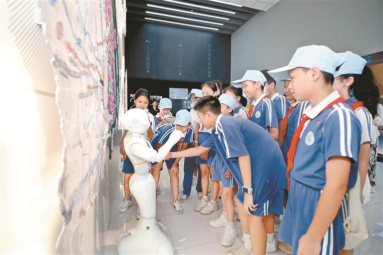 以教育之光照亮光明未来 