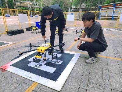 新质生产力背后的青年力量——“95后”北大小伙以深圳为“媒”，做无人机“造像师”