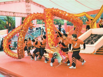 “没想到深圳有这么多非遗项目”！醒狮舞、麒麟舞、广府粤曲等成节庆气氛担当