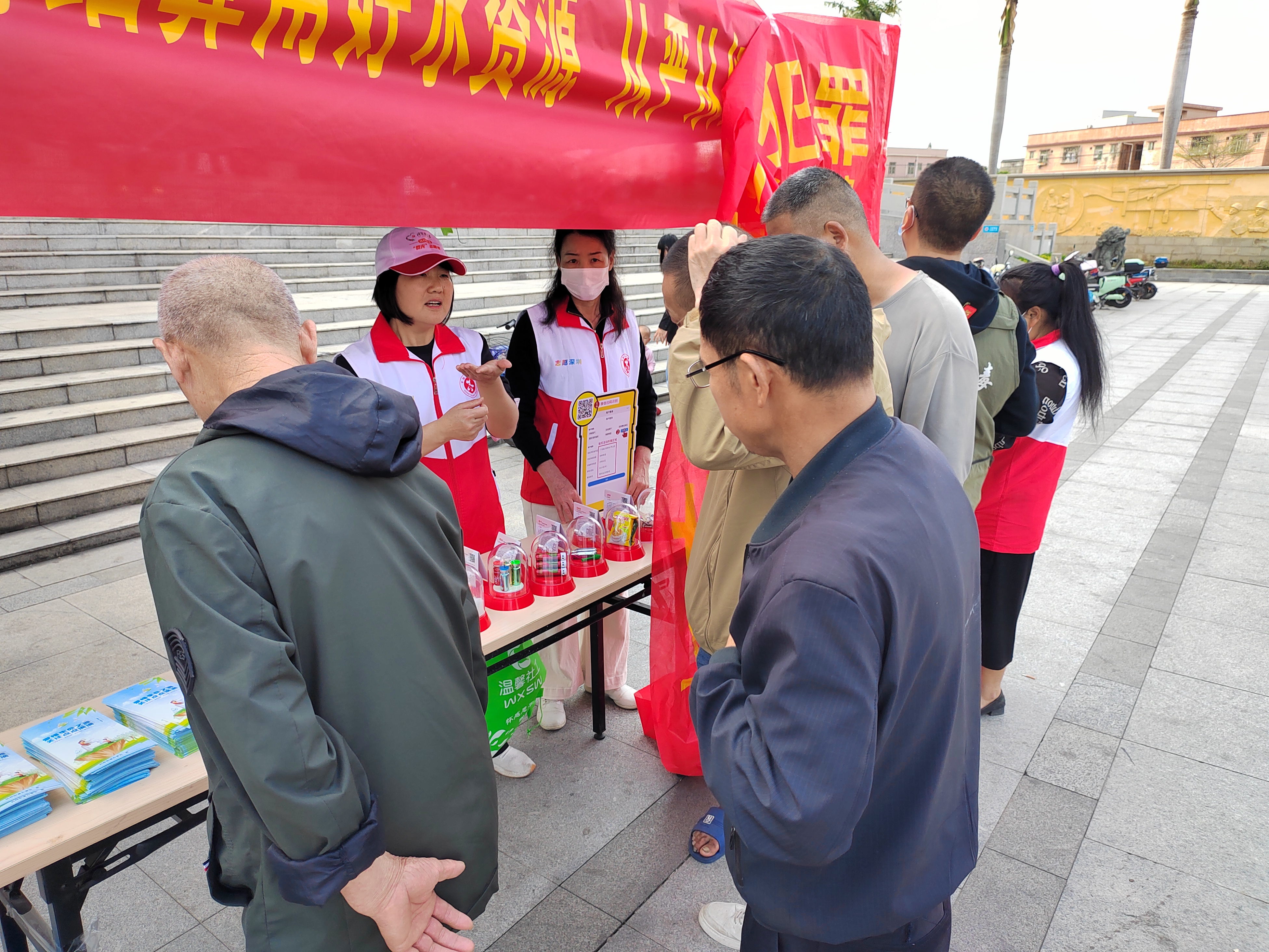 坑梓街道开展“无毒家园，你我共建”禁毒宣传