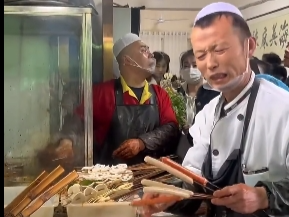 煮不完根本煮不完！天水麻辣烫店家回应为何忙出“表情包”？
