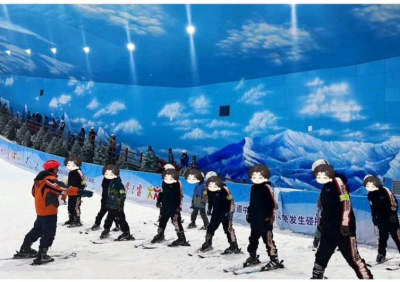 世界之窗阿尔卑斯冰雪世界滑雪场恢复营业