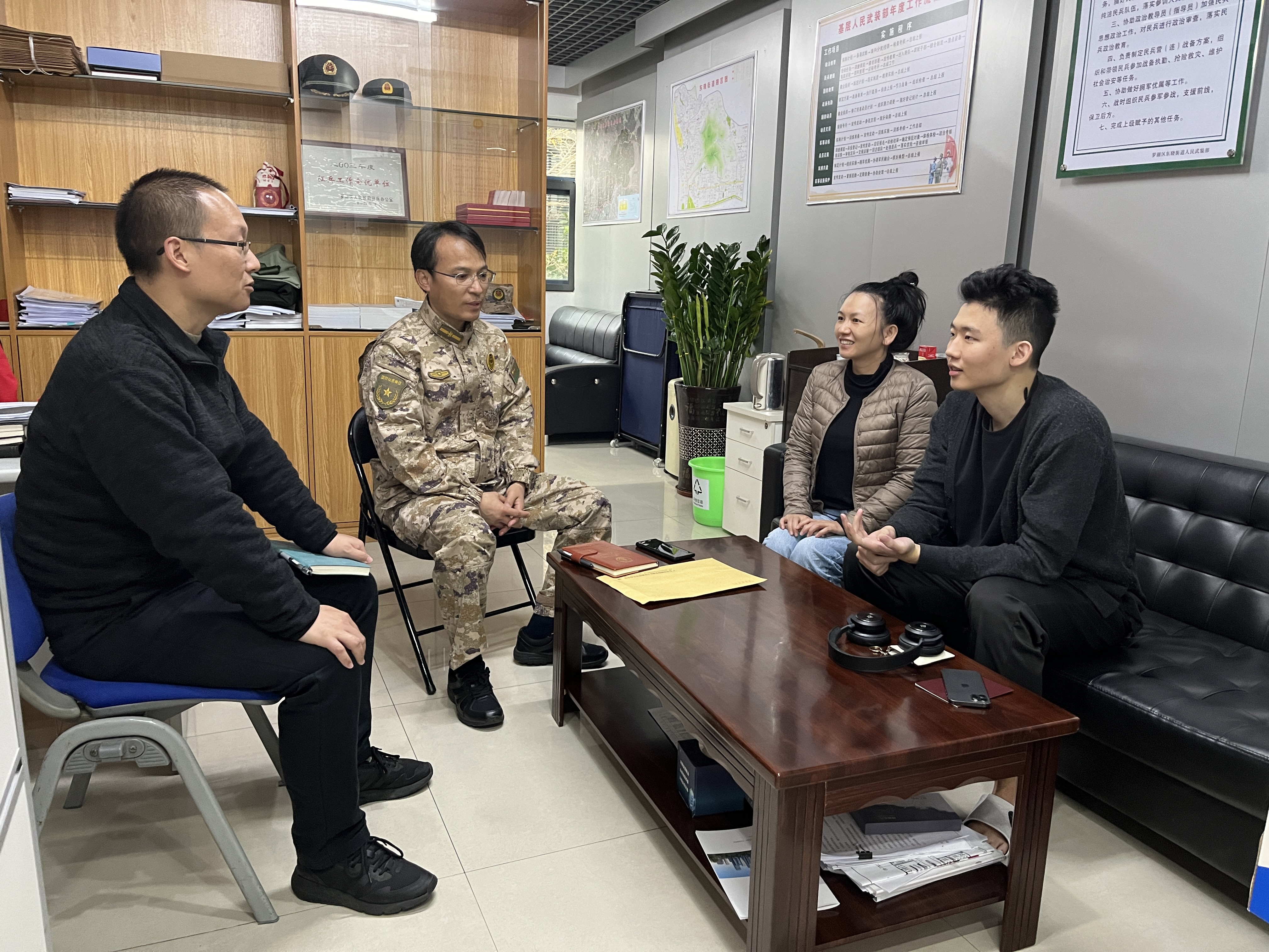 东晓街道开展征兵走访工作
