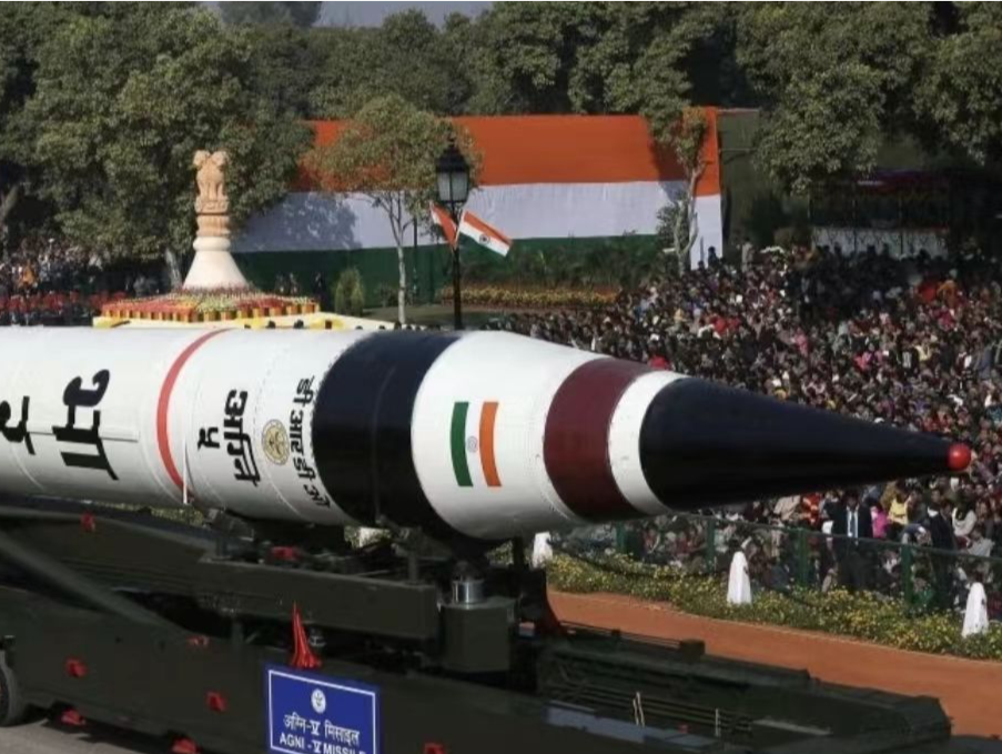 印度成功试射“烈火-5”型导弹，具备分导打击能力，射程最远5500公里