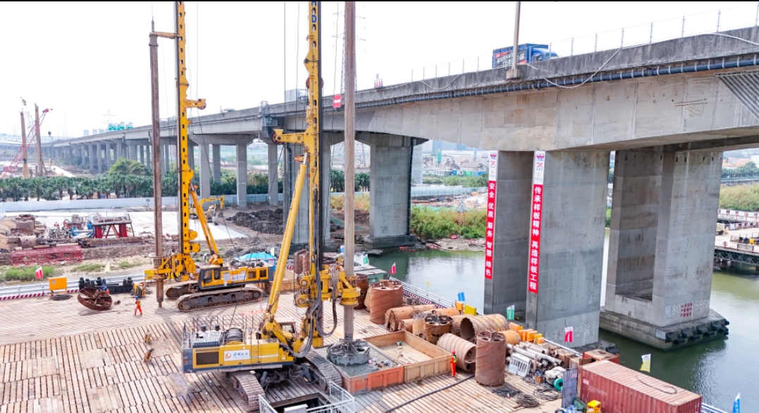 广澳高速南沙至珠海段改扩建项目海隆大桥主墩桩基开钻