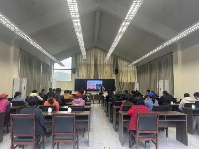 广州大学马克思主义学院赴清远开展结对共建工作