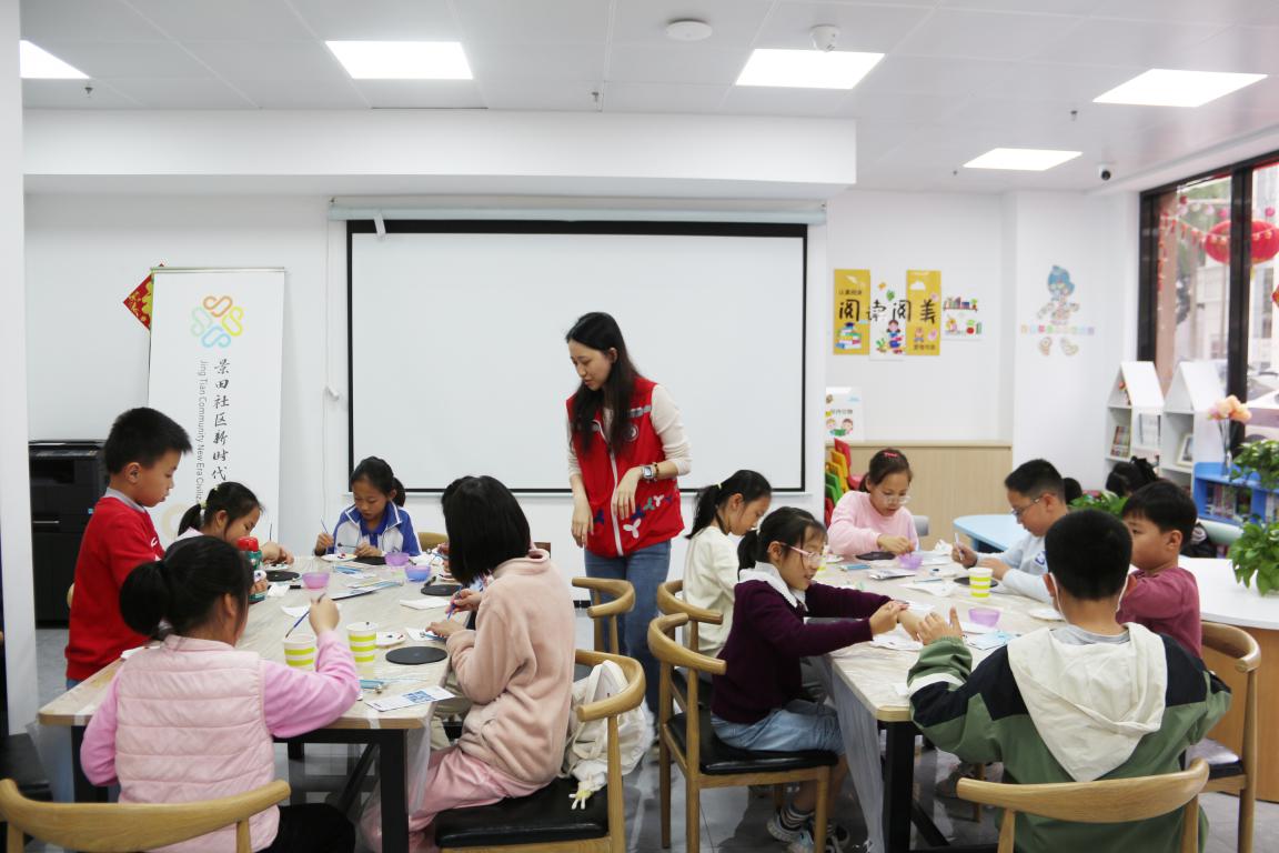 把心情“画”出来，莲花街道景田社区关工委开展儿童绘画心理工作坊 