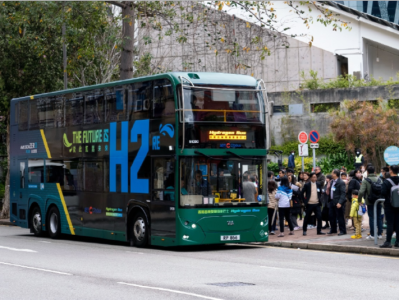 安静又平稳！香港市民“体验官”点赞香港首辆双层氢能巴士