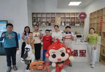 党群服务中心飘来咖啡香，八卦岭这个社区真Nice