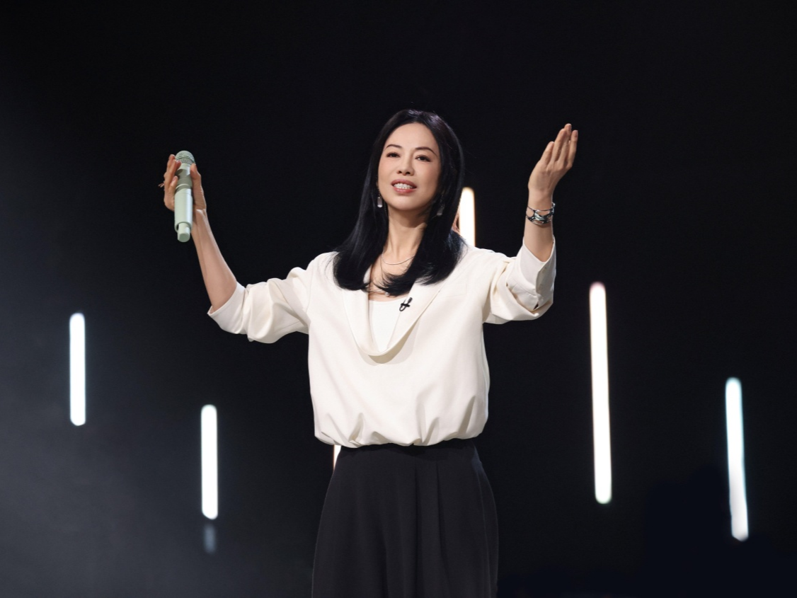 双向奔赴，黄绮珊戴佩妮《我想和你唱》以乐传情