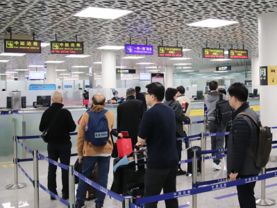中泰互免签证今日起生效，深圳机场往返泰国航班达15架次