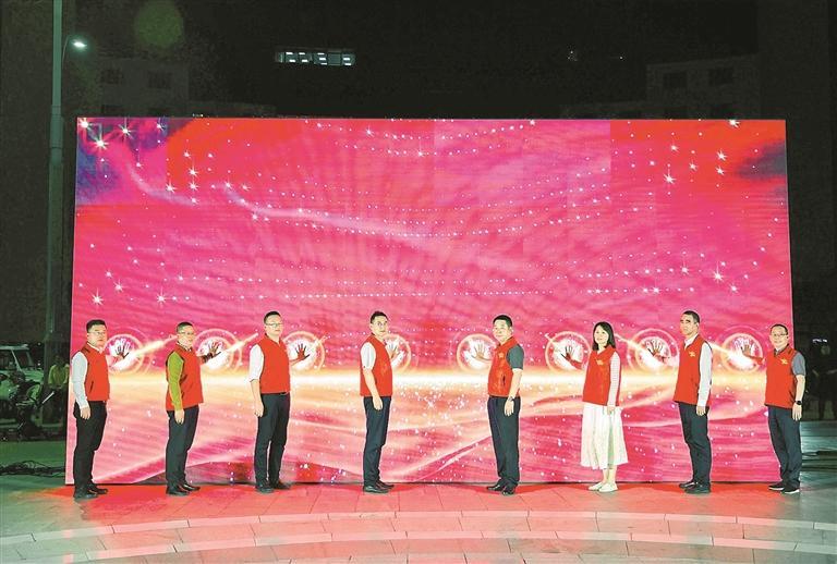 新安街道开展“心安夜话”一周年集中大接访活动