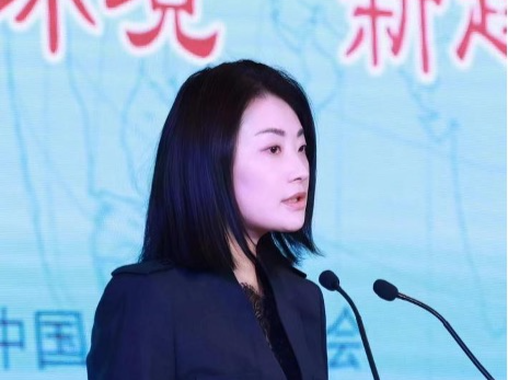 宗馥莉“接棒后”首次公开亮相，她心中未来的娃哈哈什么样？