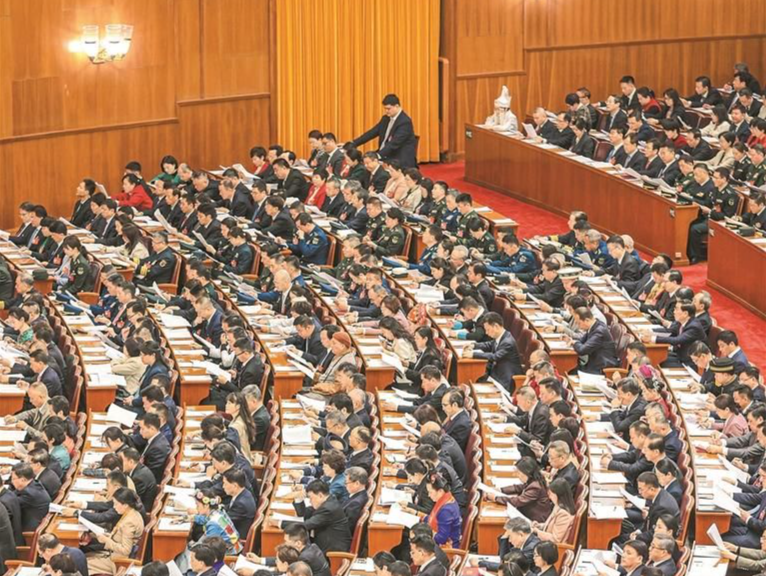 深港两地代表委员共话合作，携手打造新质生产力策源地
