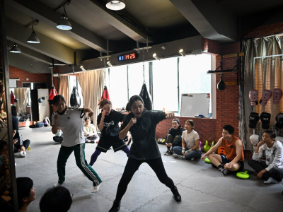 拳击、瑜伽、攀岩……女性运动健康订单量同比增长380%