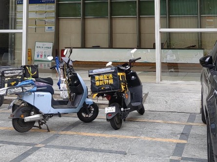 世博广场禁电动自行车入内，最新进展来了