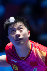 （体育）（2）乒乓球——澳门世界杯：马龙晋级八强