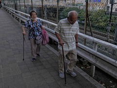 日本人口连减13年　75岁以上人口破2000万