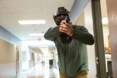 美国田纳西州通过法案 允许教师在学校携带枪支