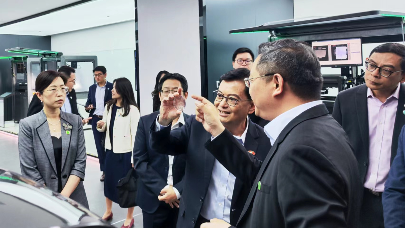 新加坡副总理兼经济政策统筹部长王瑞杰访问深圳：“深圳具备蓬勃发展的创新生态系统”