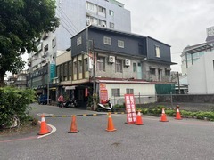 新华社记者直击台湾花莲地震：阴雨中救援有序进行