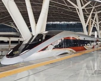 12306开票秒空？官方：中间站车票按比例发售，可等待候补