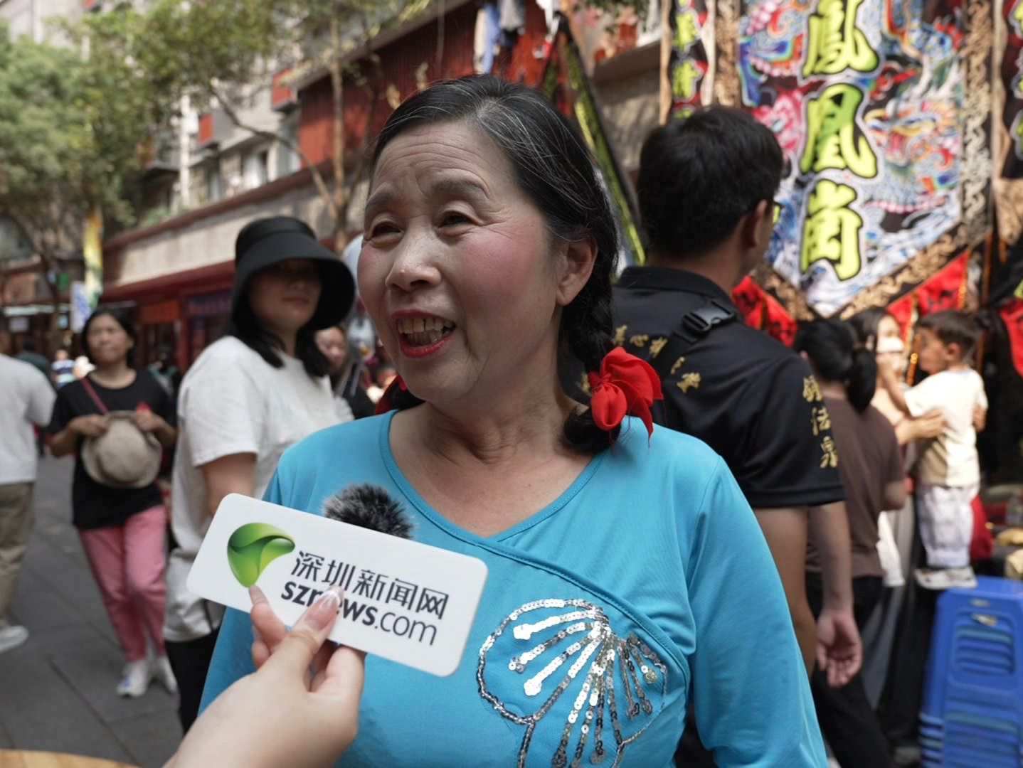 太欢乐了！阿嫲们这场广场舞穿越回到了渔耕时代