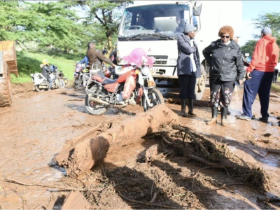 肯尼亚一座大坝决堤已致至少42人死亡，另有数十人失踪 
