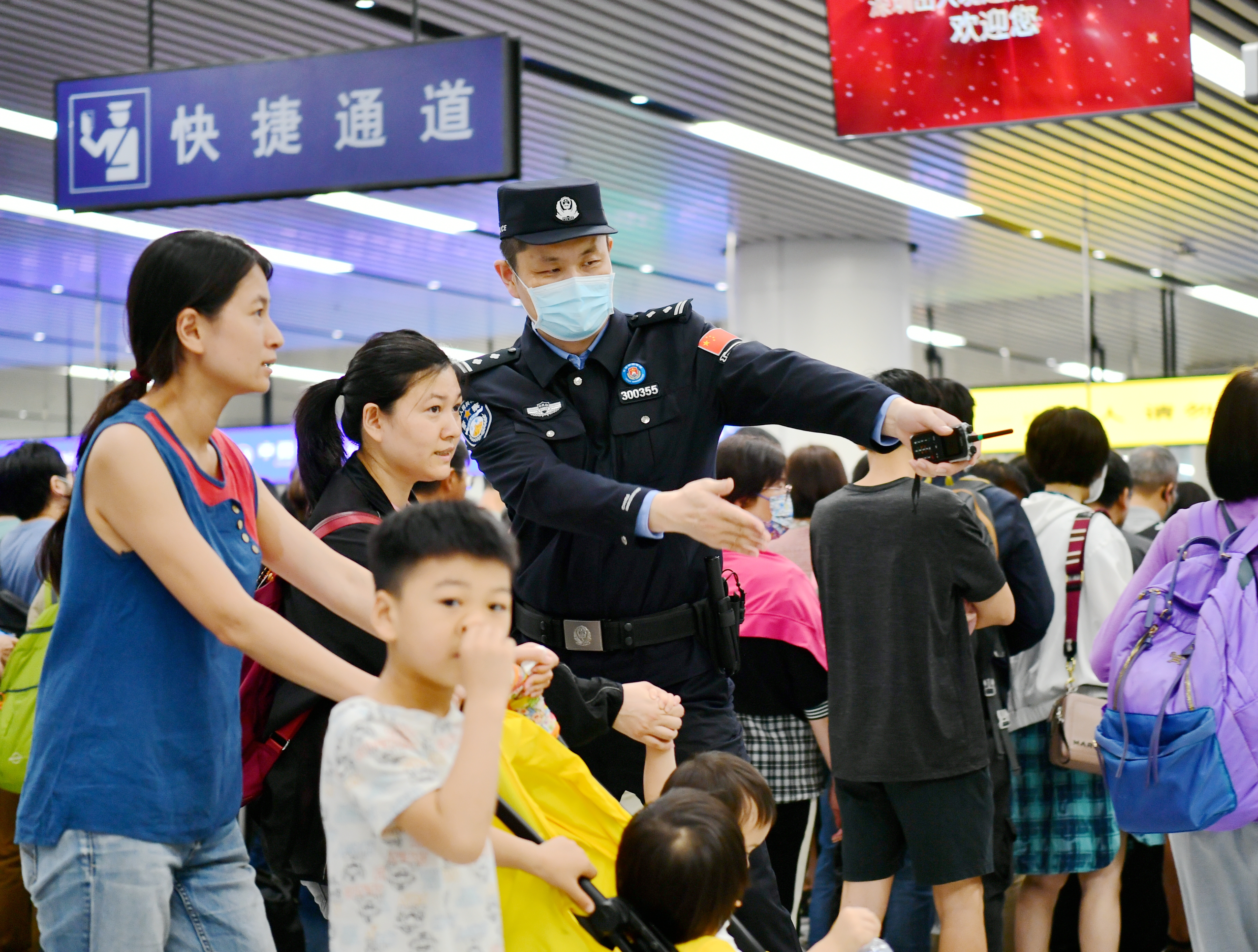 深港新通道人气正旺，莲塘口岸出入境客流破2000万人次